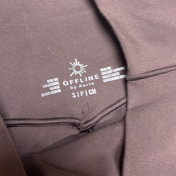 Aerie bundle only worn once or twice small stains as shown in pictures - Picture 9 of 10